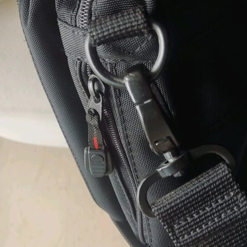 Delsey laptop bag briefcase like new, black