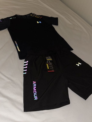 Under Armour HeatGear reflective t-shirt and shorts set, medium