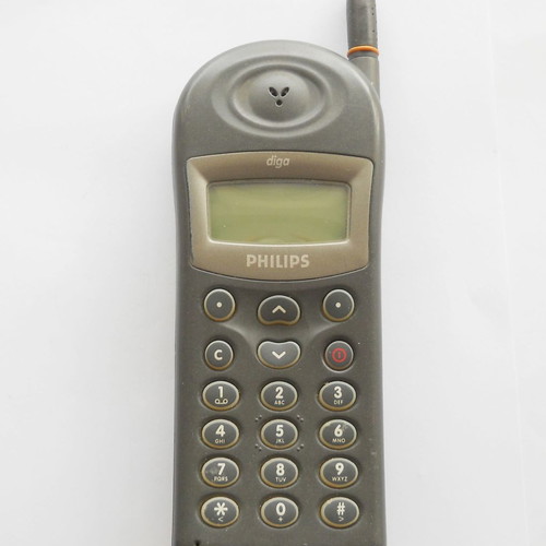 Philips TCD308 collectible cell phone used, no charger, non-working