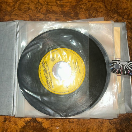 Vinyl records used with case, set of 7 pieces
