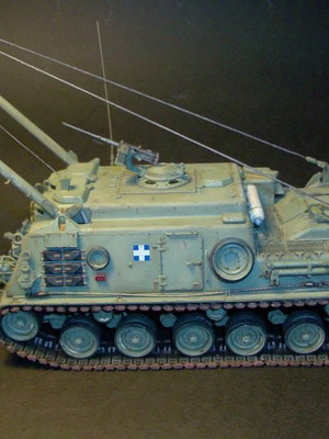 M88A1 Recovery Tank Model 1/35 scale like new by AFV Models