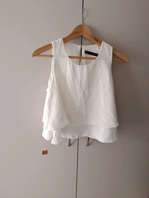 Zara top like new, white and beige, size XS