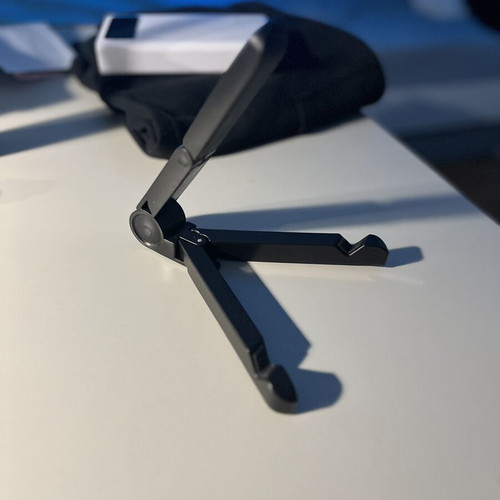Tablet and phone stand new, portable and comfortable