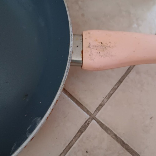 VICKO frying pan used