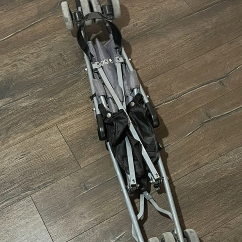 Cuggl Laurel stroller used, lightweight and foldable
