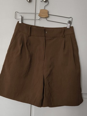Zara high-waist bermuda shorts new, light brown, size S