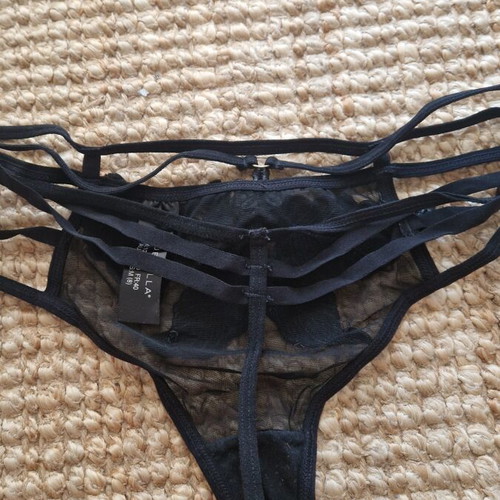 Blubella lingerie set new, white, includes black panty gift