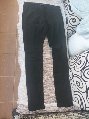 Μαύρο παντελόνι biker skinny Bershka σαν καινούργιο, νούμερο 38