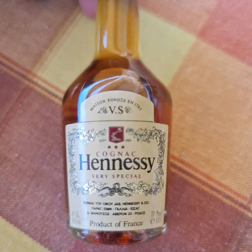 Hennessy Cognac collectible miniature 0.03l like new