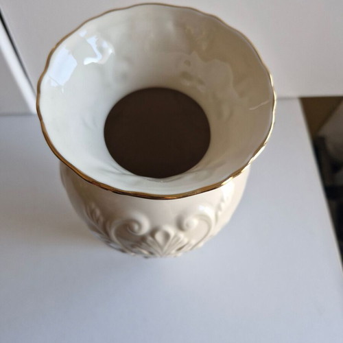 Lenox vase with 24K gold new, embossed vintage decoration