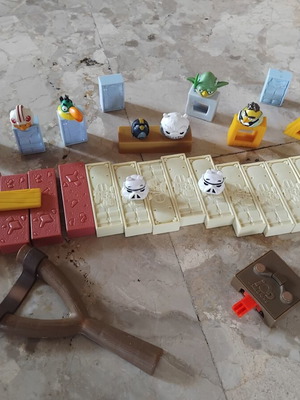 Angry Birds building blocks set used