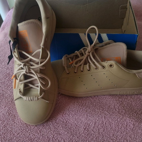 Adidas Stan Smith Limited Edition sneakers like new, size 39.5, beige