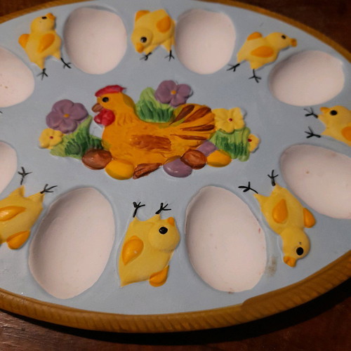 Easter platter like new with 8 egg holders