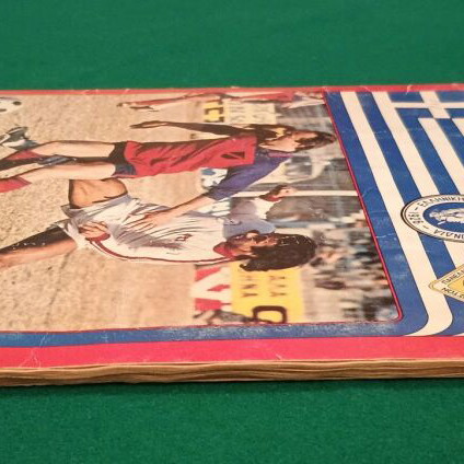 Football 84 Panini used, 100% complete sticker album