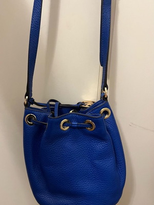 Michael Kors blue leather shoulder bag with drawstring closure