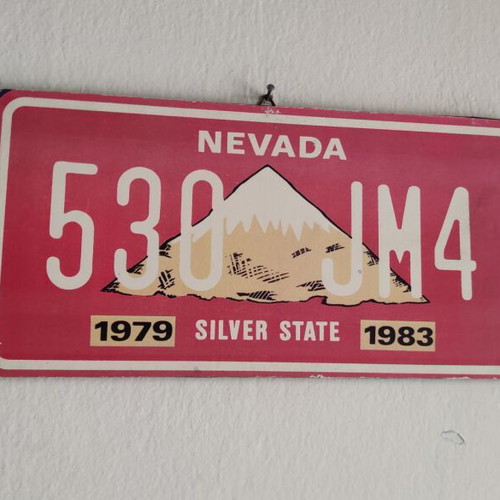 Vintage decorative wall signs set of 3 (Nevada, Pennsylvania & Colorado) like new