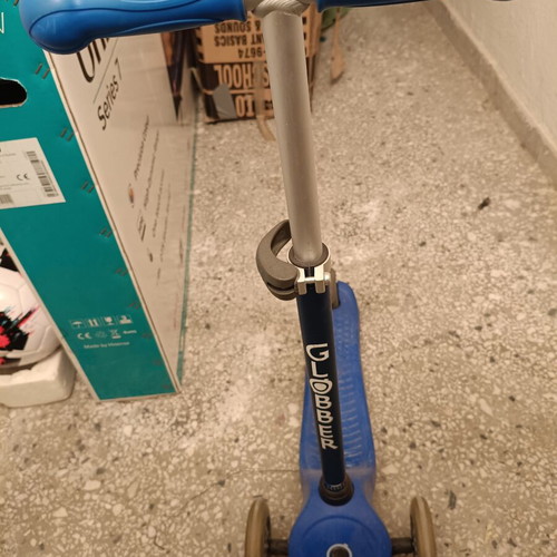 Globber scooter almost unused