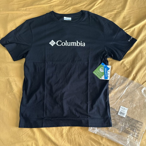 Columbia large black T-shirt, new
