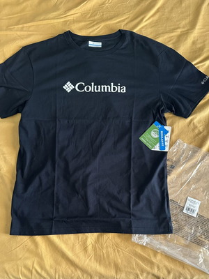 Columbia large black T-shirt, new
