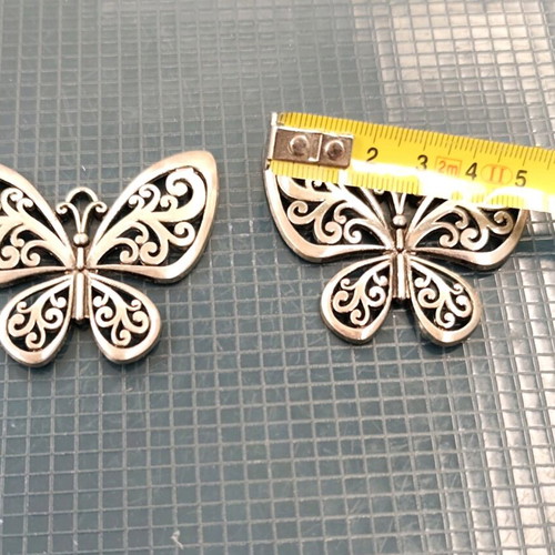 Large butterflies like new