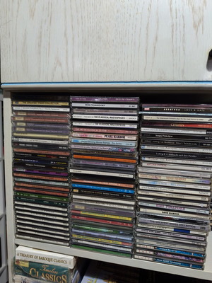 Classical music CD collection, 85 pieces