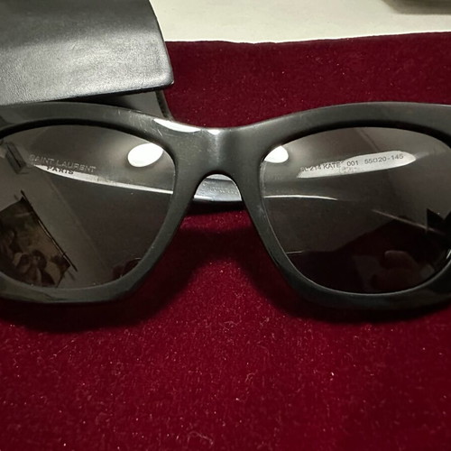 Saint Laurent Kate sunglasses like new, black