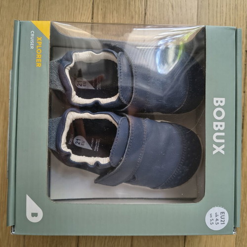Bobux baby shoes size 21, blue leather