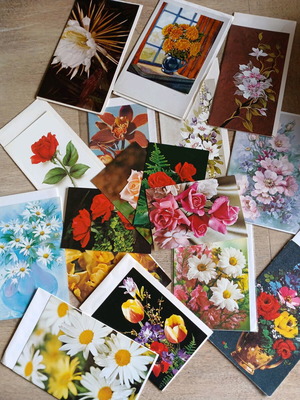 Πακέτο 17 καινούργιες ευχετήριες κάρτες με θέμα λουλούδια