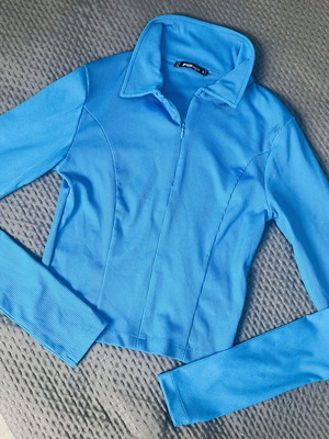 A-Style women's sports blouse like new, blue, size S