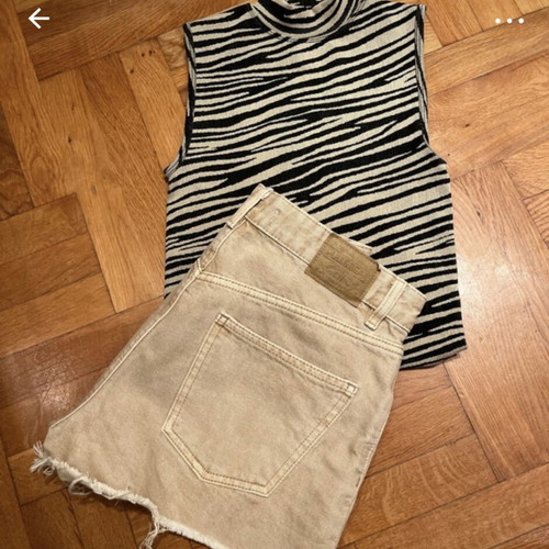 Animal Print Jersey Bodysuit XS and Pull & Bear Beige Shorts like new