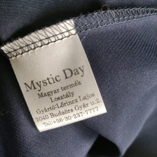 Mystic blue dress like new with removable white belt