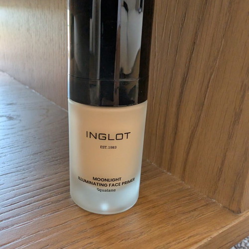 Inglot Moonlight Illuminating Face Primer like new, hydrating glow