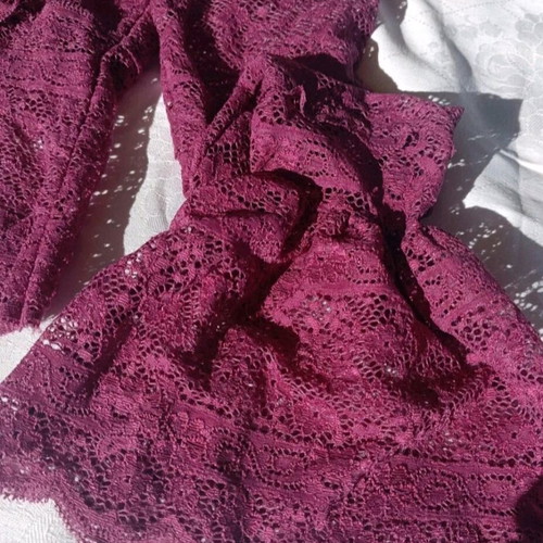 Vintage crop top lace with bell sleeve like new, one size