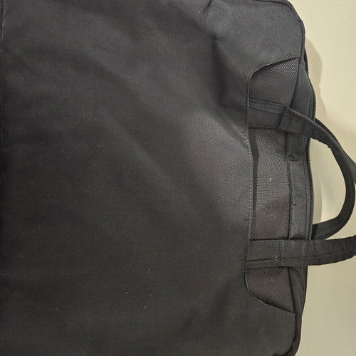 Laptop bag like new with many pockets, black