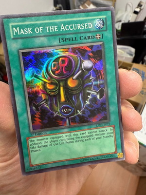 Κάρτα Yu gi oh Mask of the Accursed χρυσή μεταχειρισμένη, σπάνια
