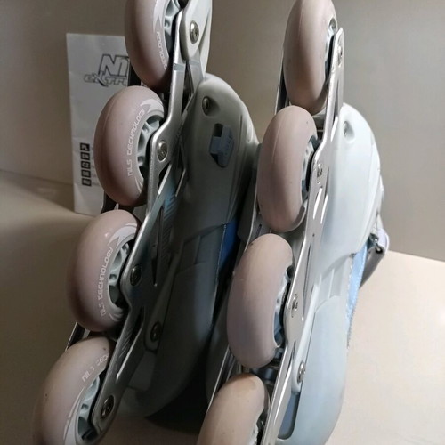 Nils Extreme size 35-38 like new girls' roller skates