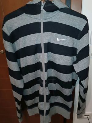 Nike Club Full-Zip Hoody-Stripe jacket like new, large, gray and black