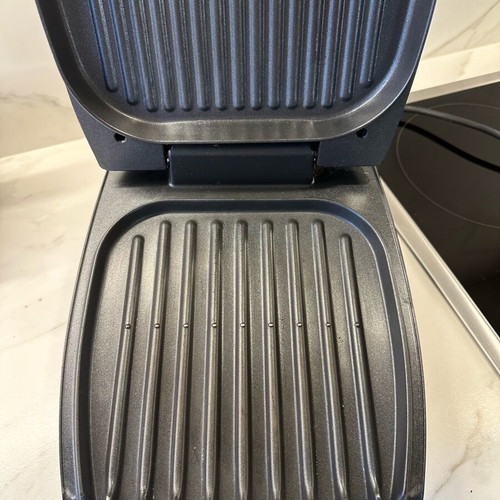 George Foreman Grill like new, grill sandwich maker