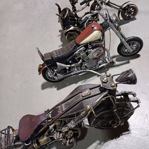Metal motorcycles like new in perfect condition