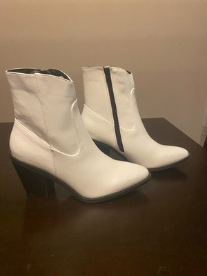 River Island cowboy boots white leather new