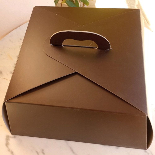 Cake box for confectionery new, paper with plasticized 30cm base