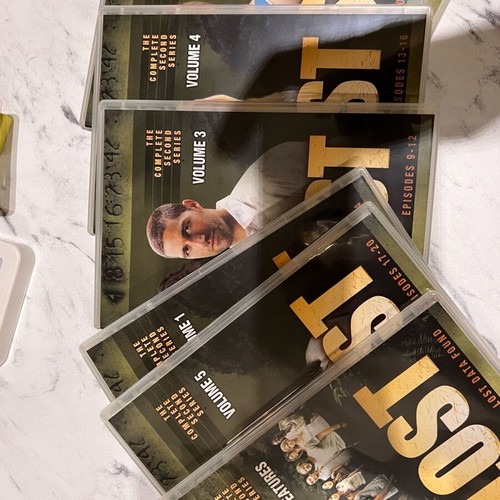 Lost Season 2 Boxset DVD like new, complete