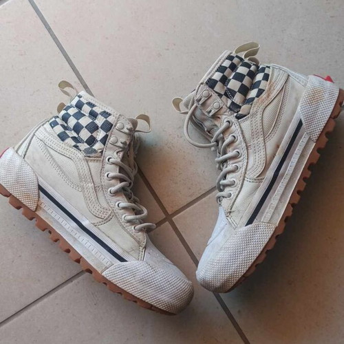 Vans MTE Goretex shoes used, fully waterproof, white