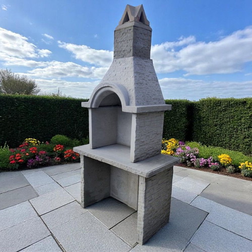Emily Concrete Garden Barbecue new, unpainted