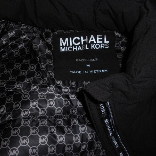 Michael Kors women's winter puffer jacket medium black like new with hood and pouch