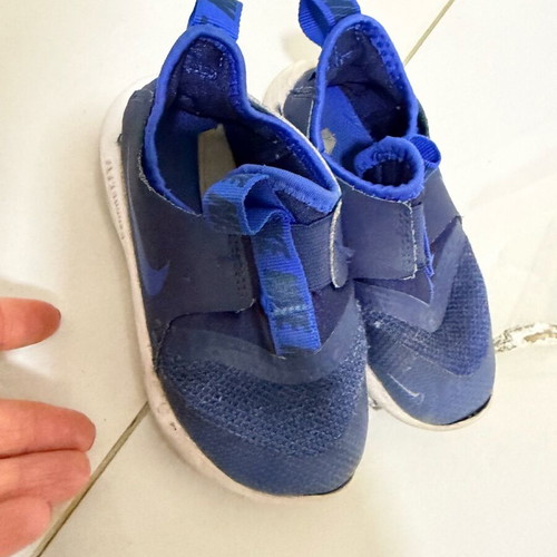 Nike athletic shoes used size 25 blue for boys