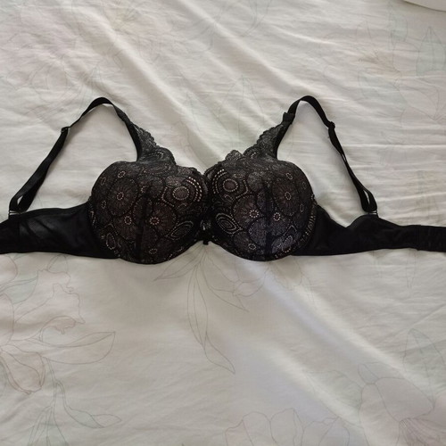 Wonderbra Push-Up Lace Triangle Bra, black