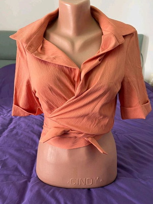 Shein crop top apricot like new, size M