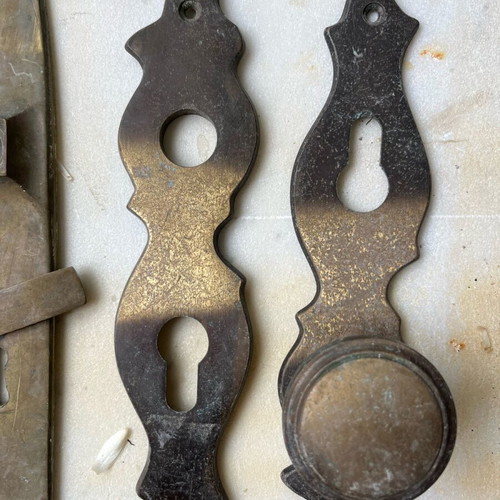 Bronze handles used, all together