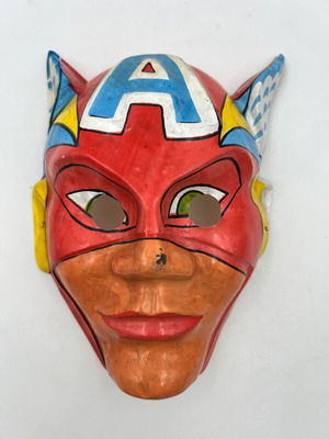 Captain America Vintage Carnival Mask like new, 1980s
